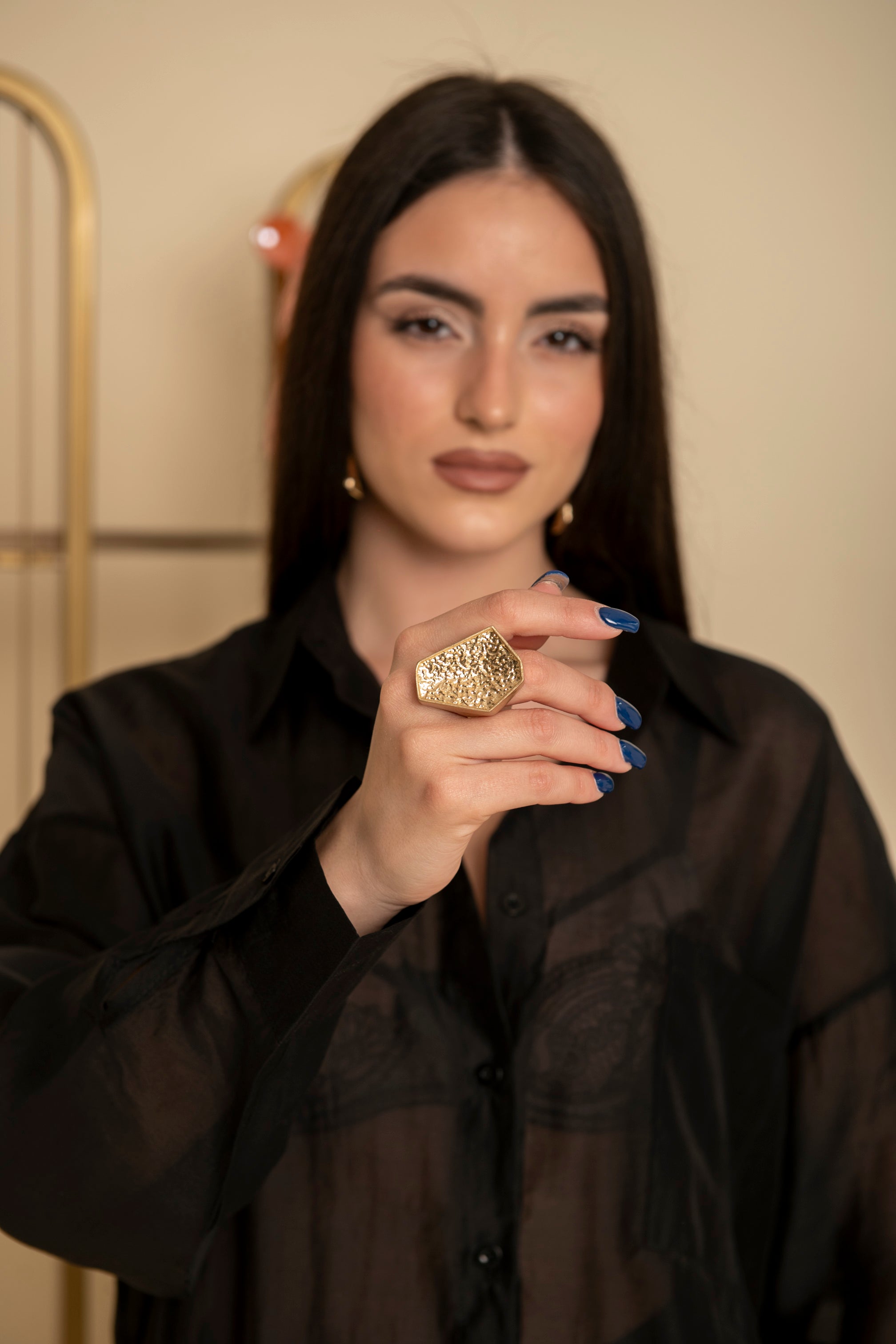 Anello geometrico martellato