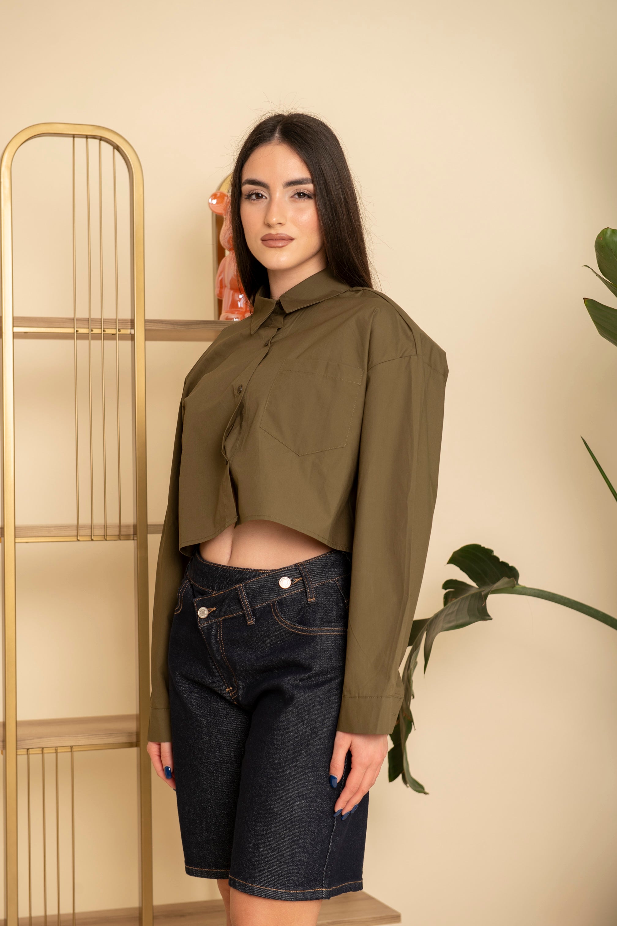 Camicia crop con spalline