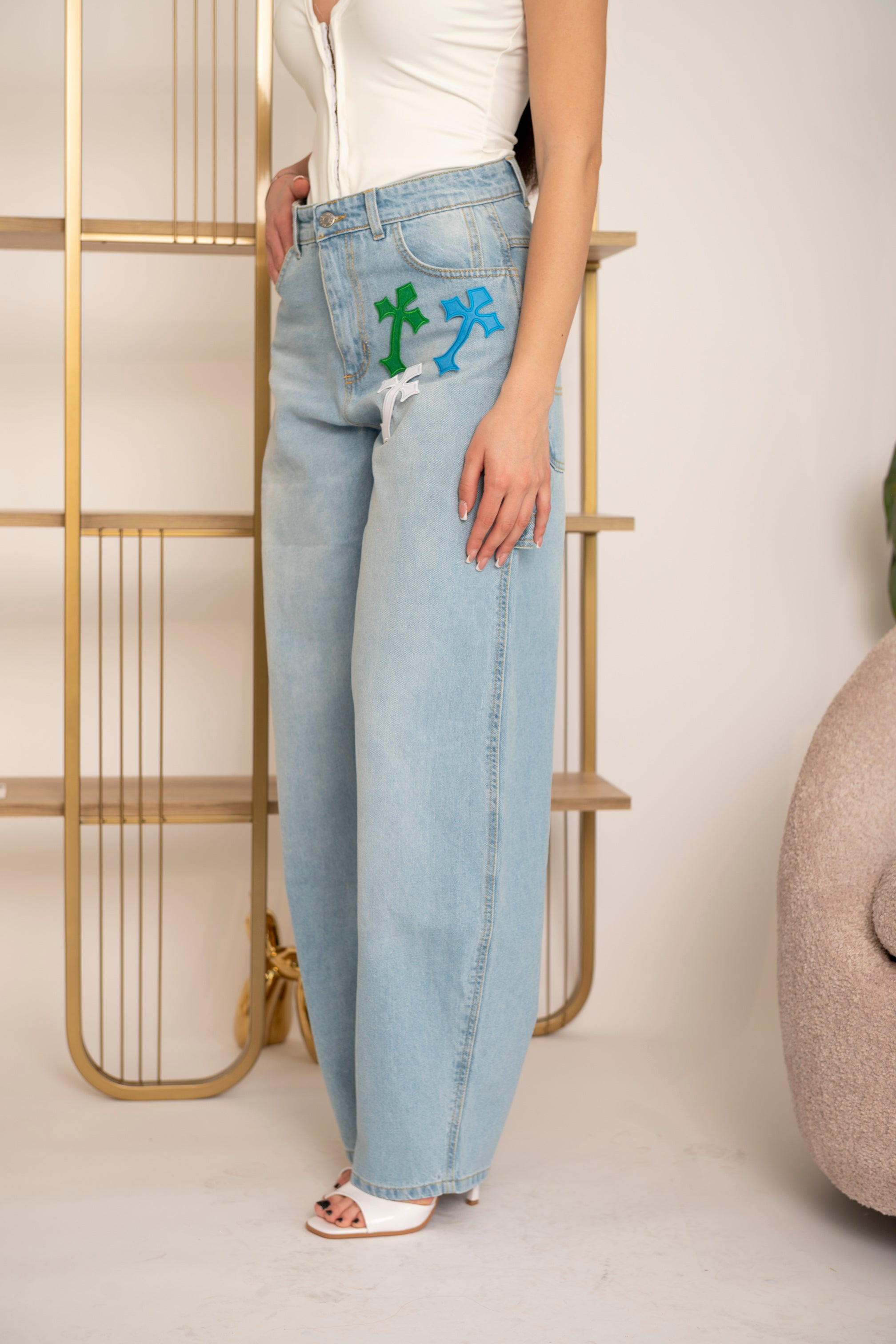 Jeans chiaro ballon croce