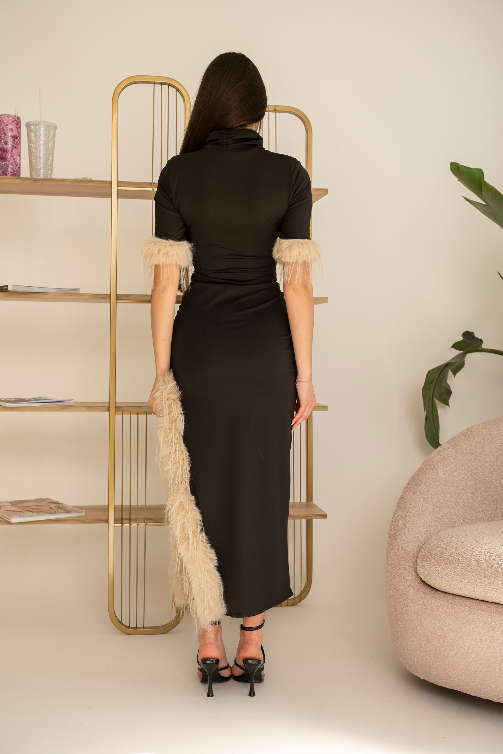 Abito con piume