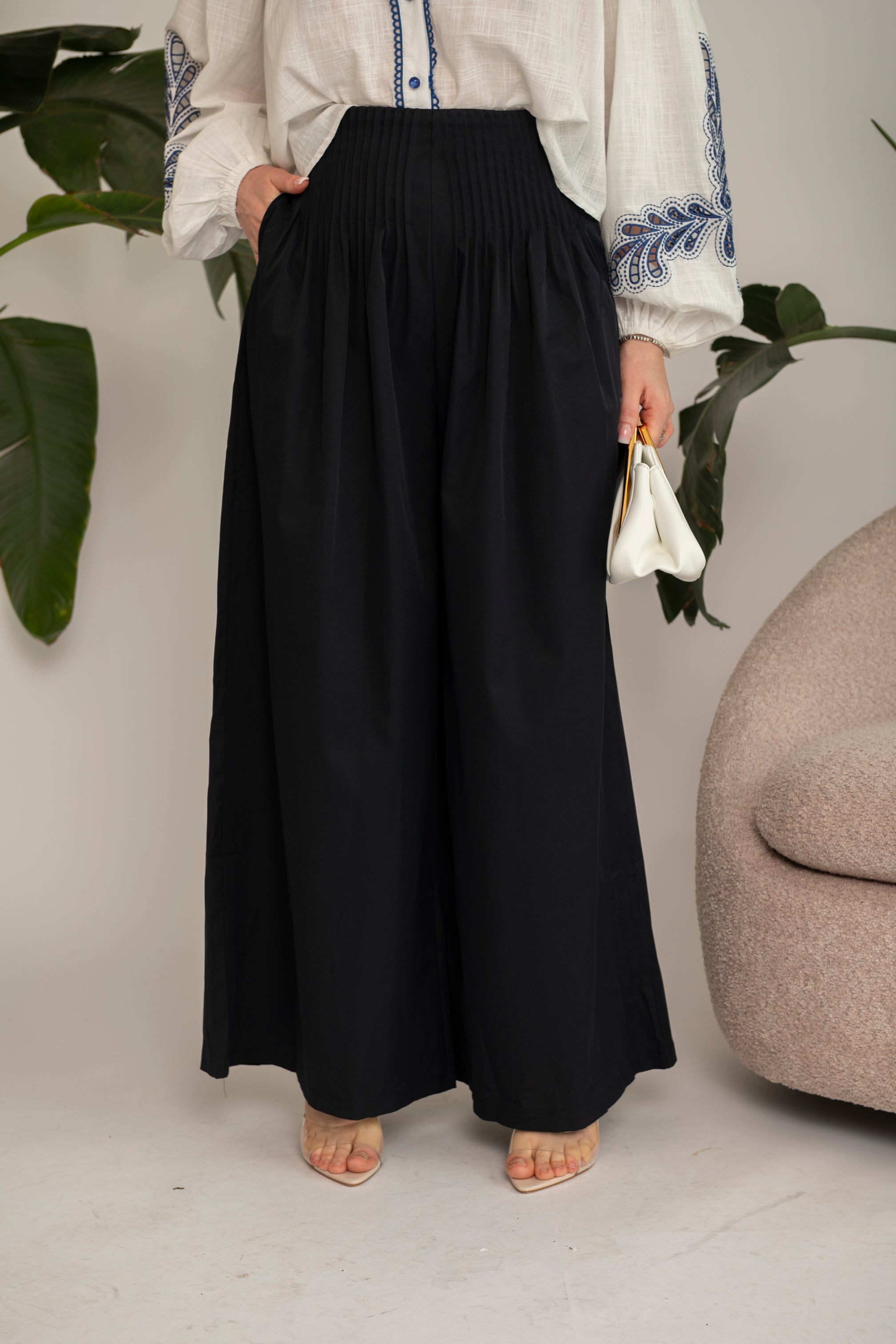 Pantalone con arricciatura