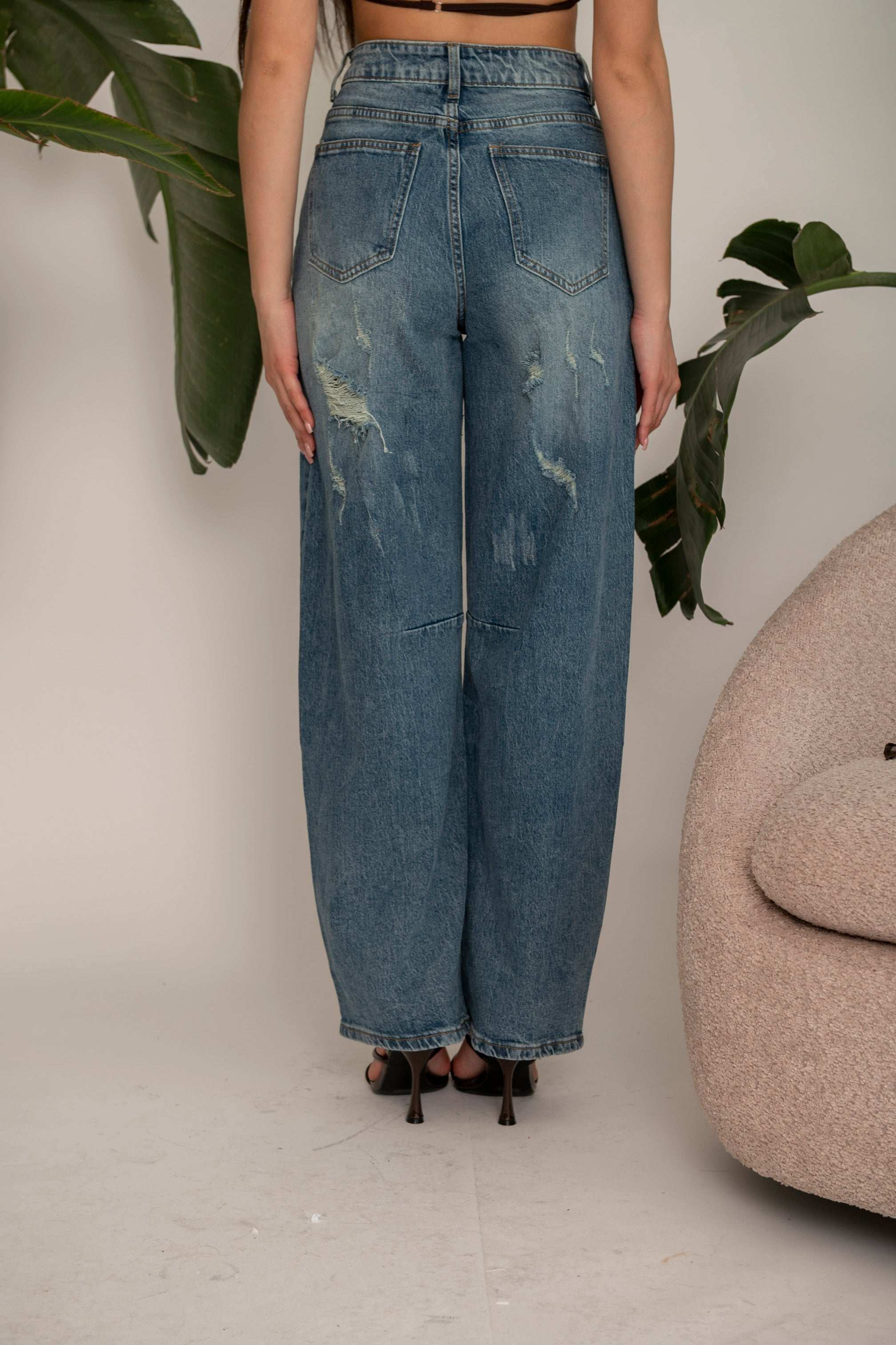 Jeans con strappi sul retro