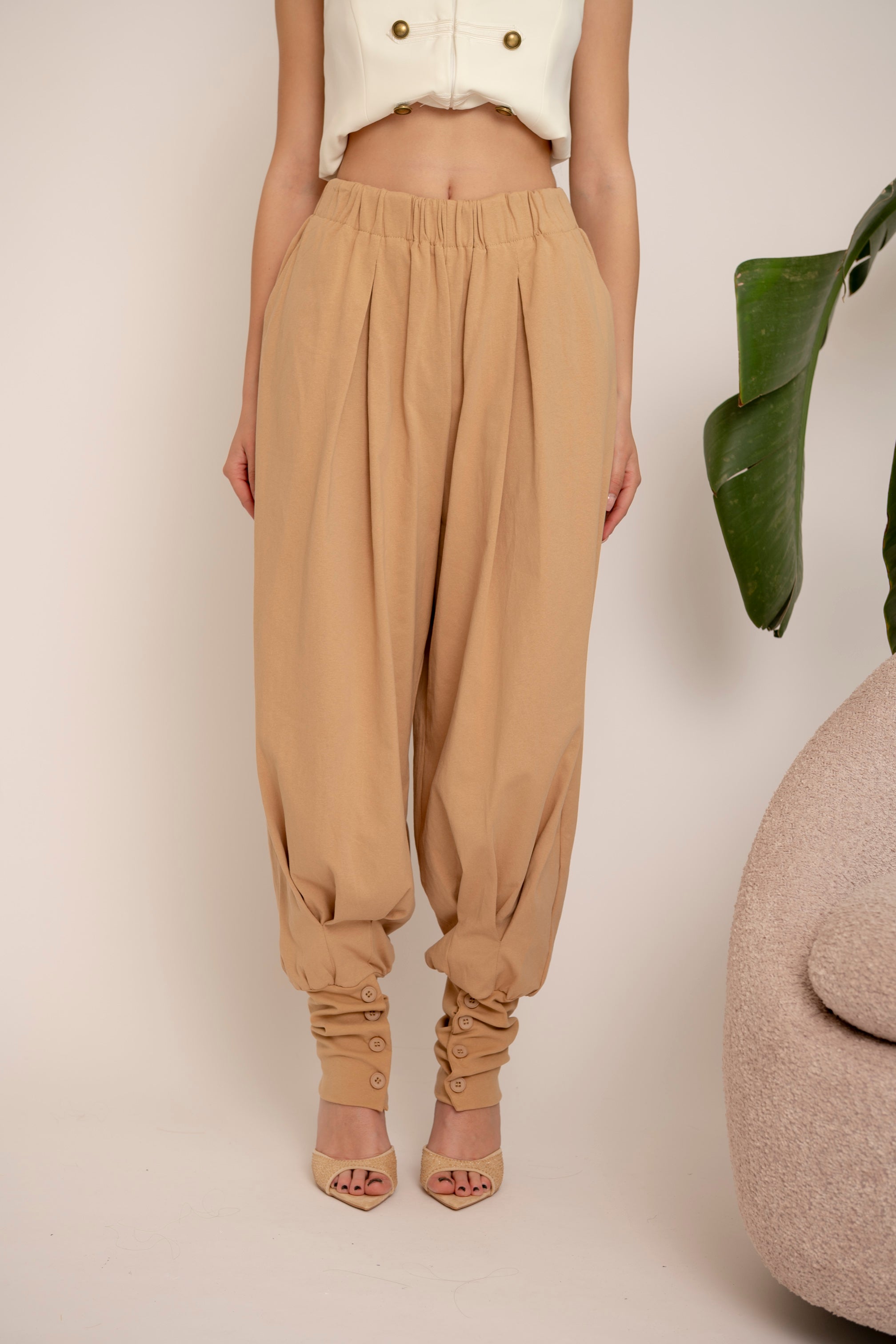 Pantatuta con pence beige