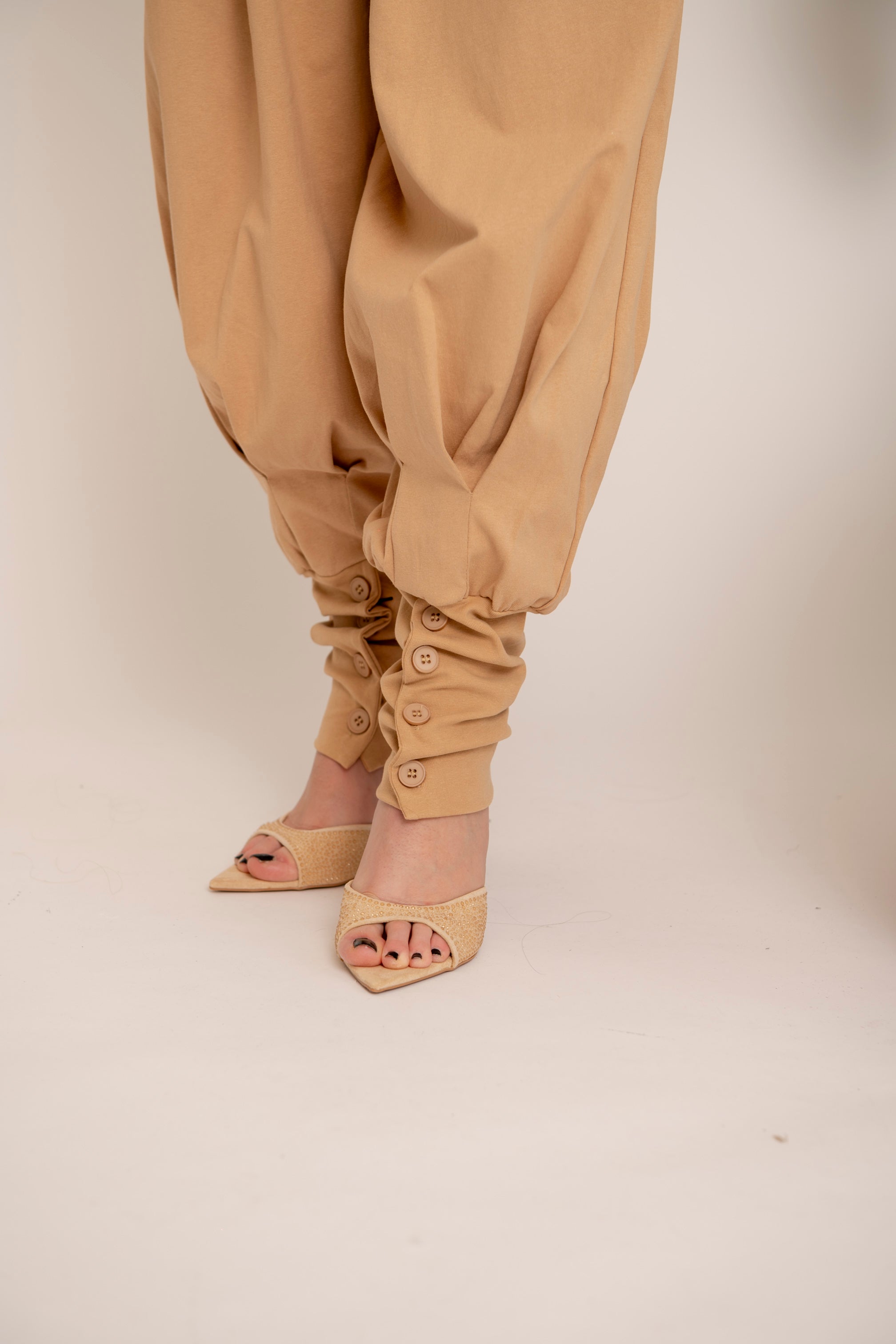 Pantatuta con pence beige