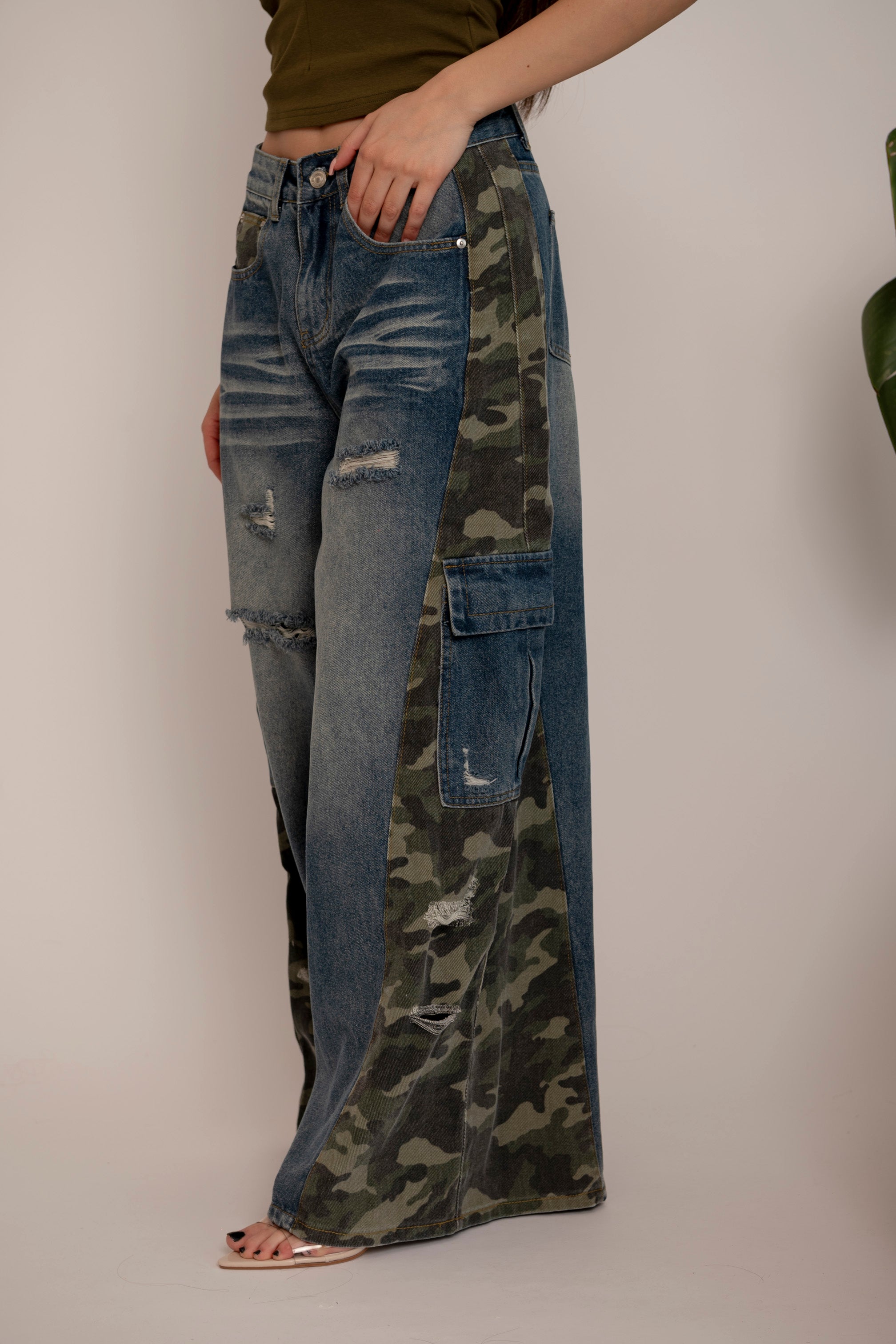 Jeans palazzo mimetico
