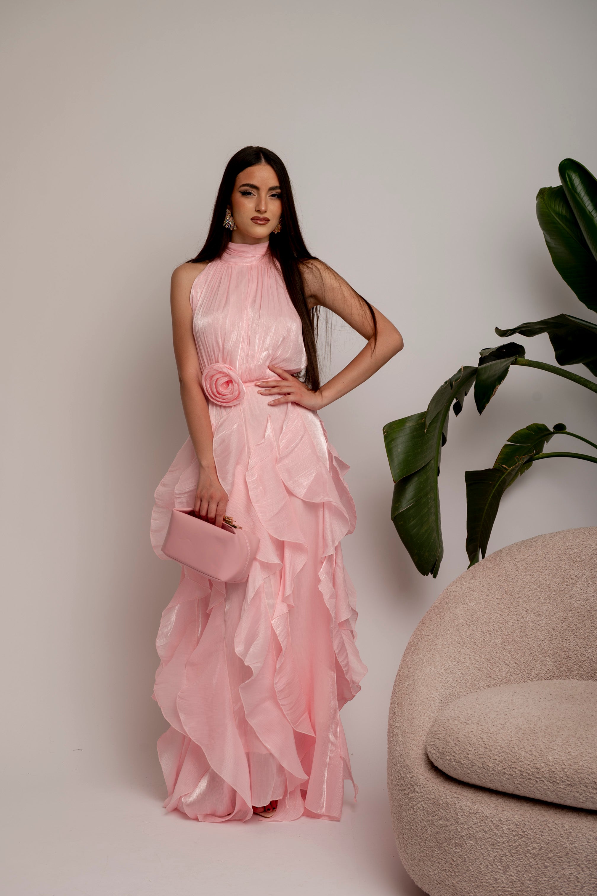 Abito volants e roses