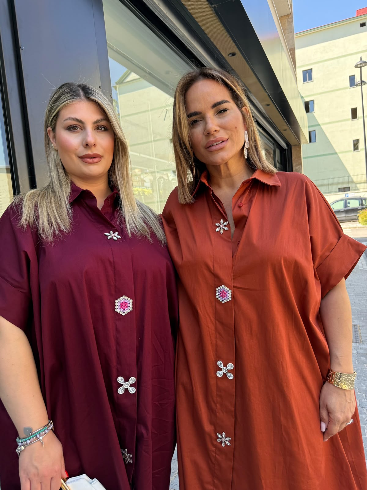 Maxi camicia con dettagli gioiello curvy