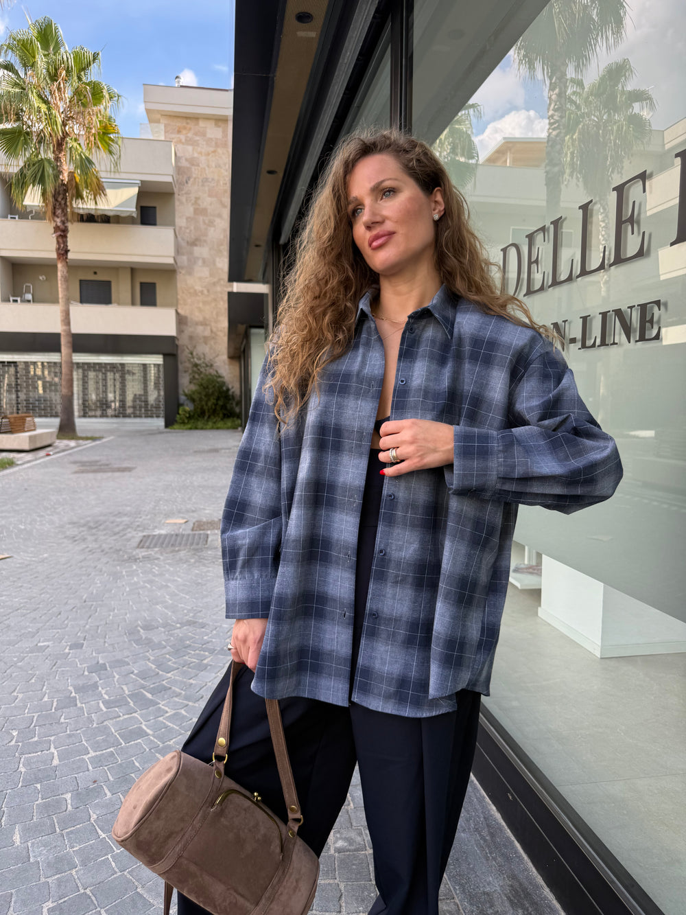 Camicia over a quadri
