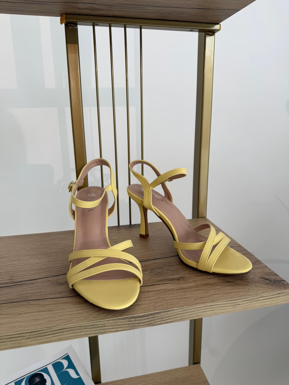 Sandali fascia giallo
