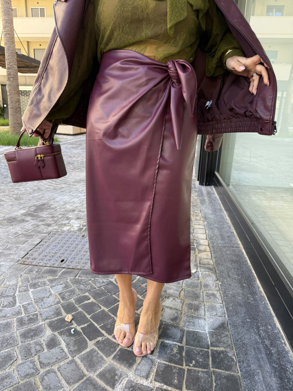 Gonna ecopelle midi annodata curvy