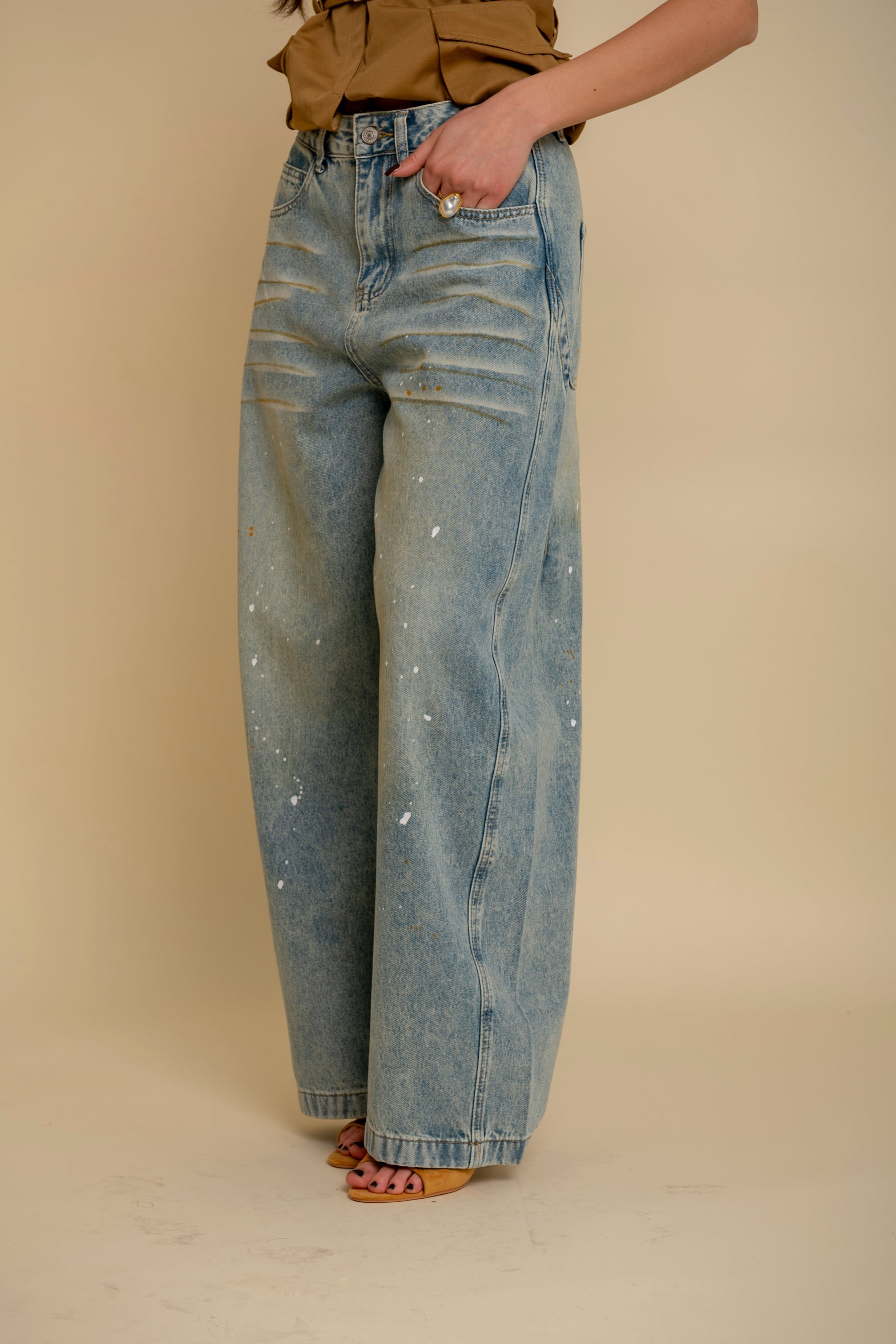 Jeans ballon sabbiato con schizzi white