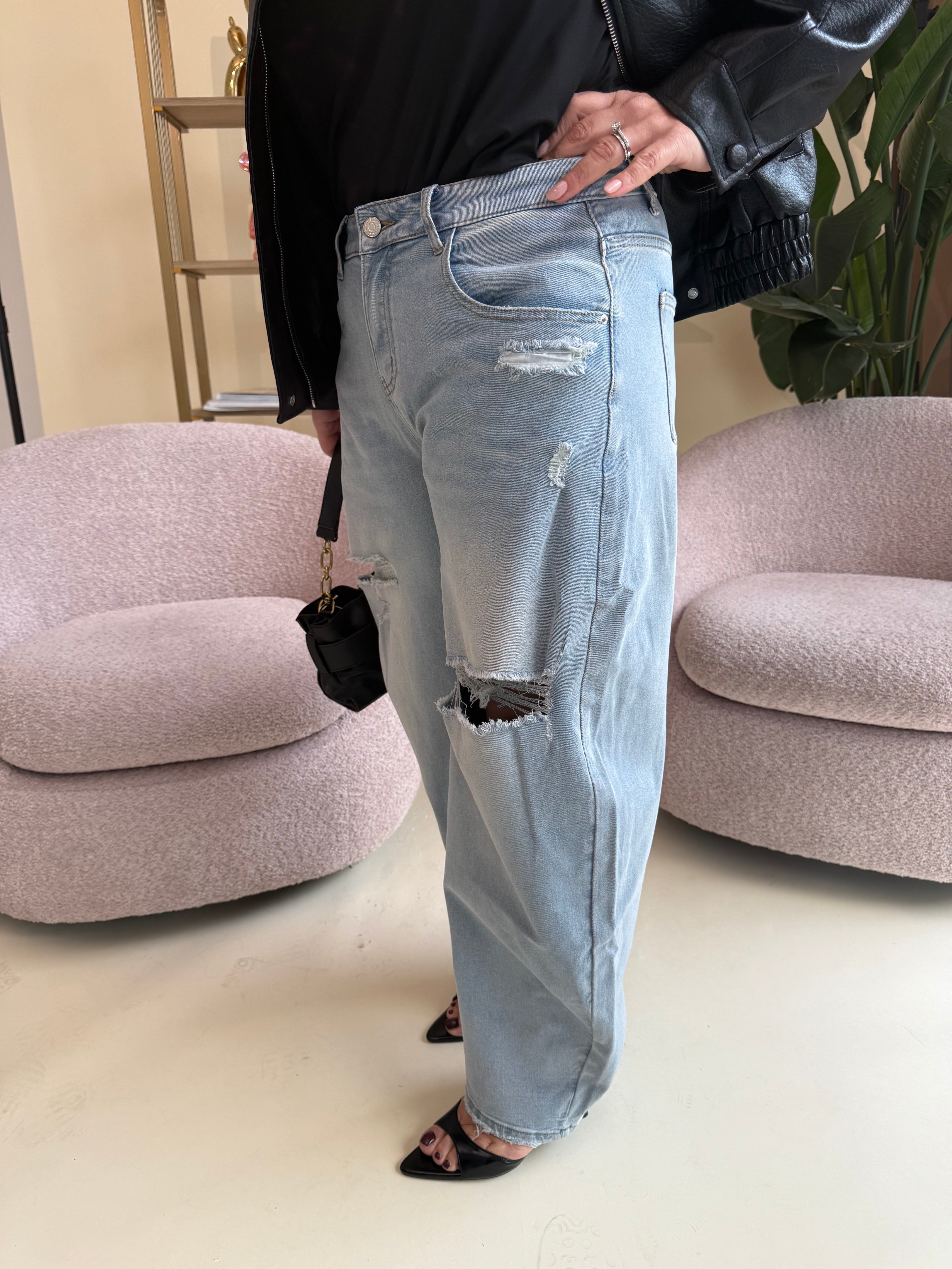 Jeans ballon con strappi curvy