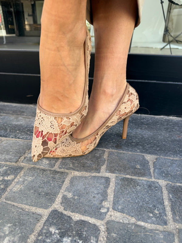 Décolleté in pizzo