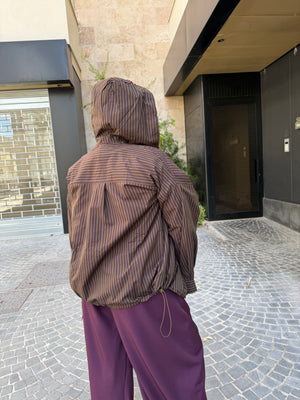 Camicia rigata con cappuccio