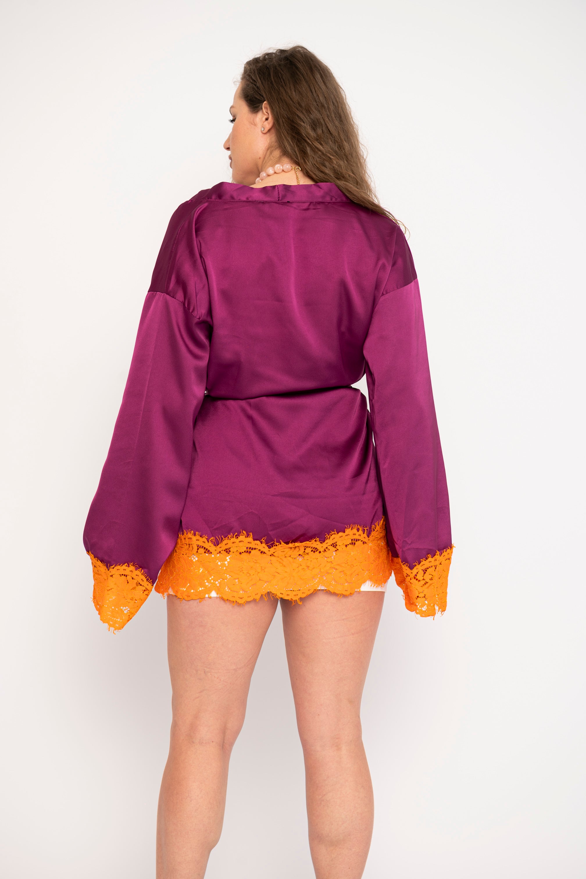 Kimono con dettagli in pizzo