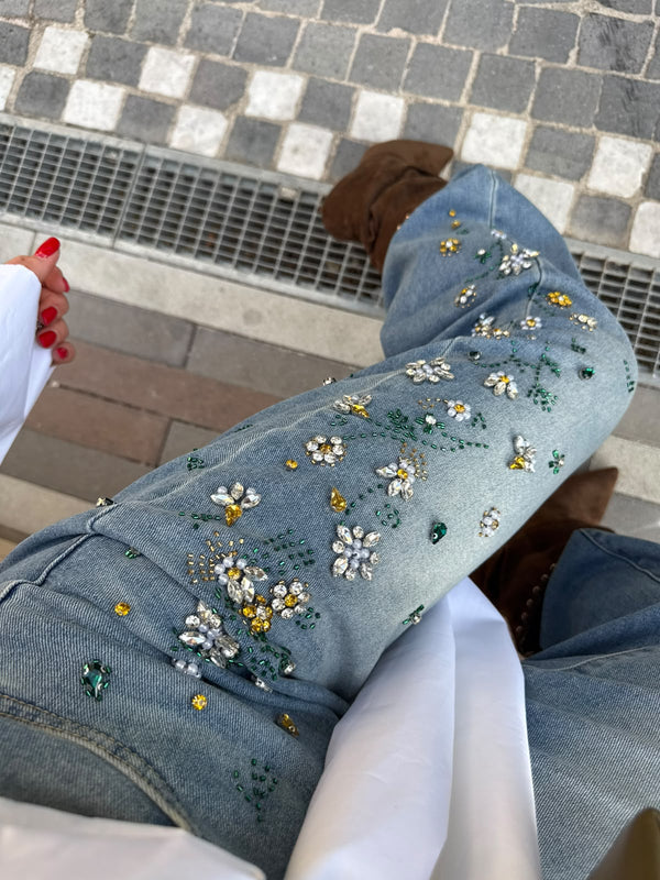 Jeans ricami floreale