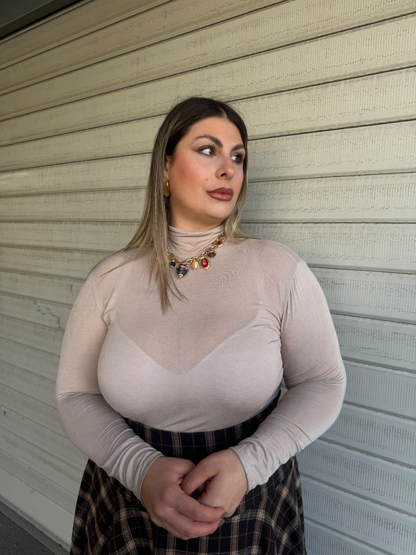 Maglia collo alto in cashmere curvy