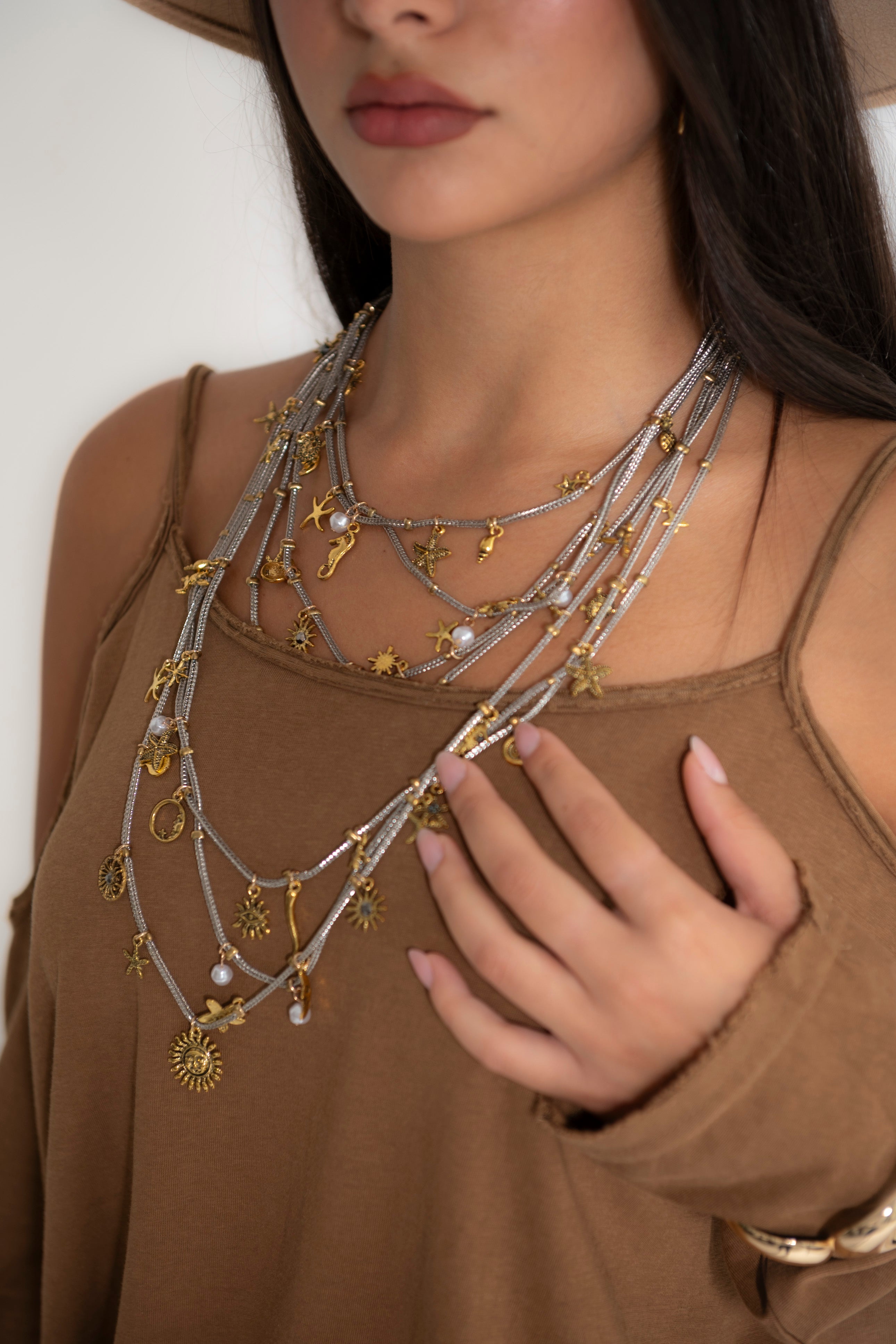 Collana ciondoli bicolore