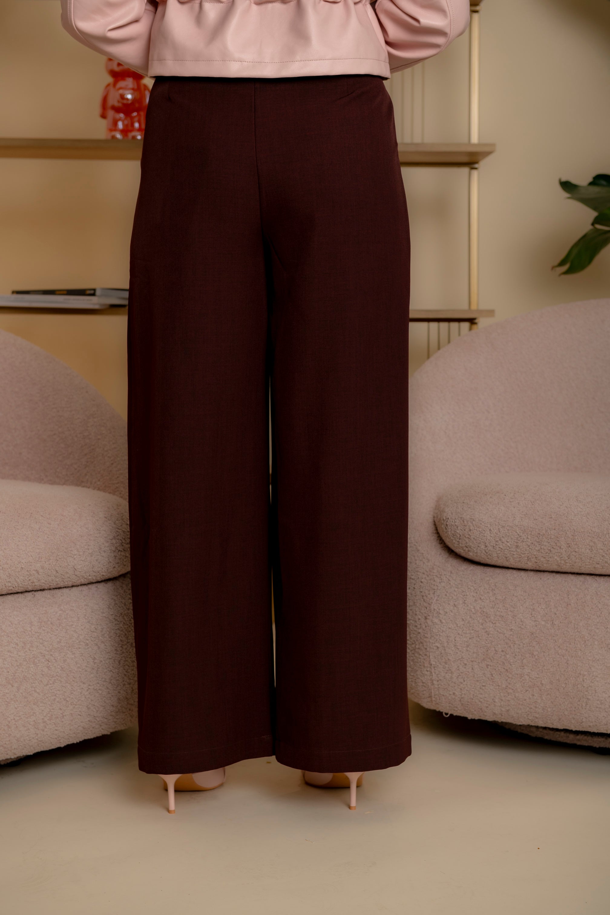 Pantalone classico con cinturino intrecciato