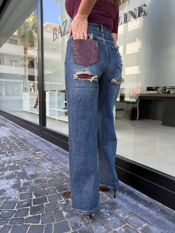 Jeans taglio dritto con tasca strass bordeaux