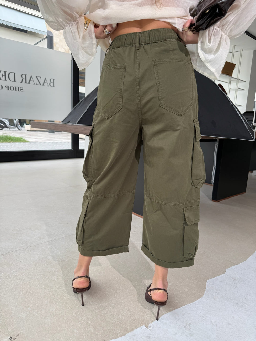 Pantalone tre quarti cargo green