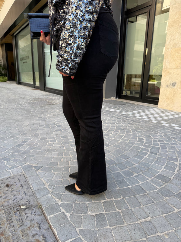 Jeans a zampa curvy