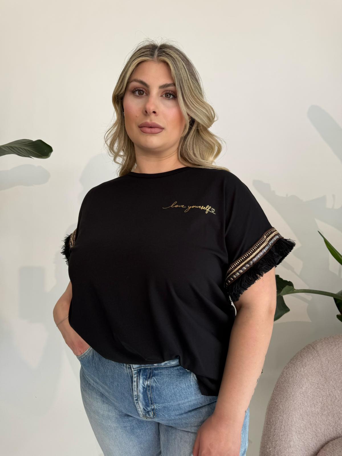 T-shirt your self curvy