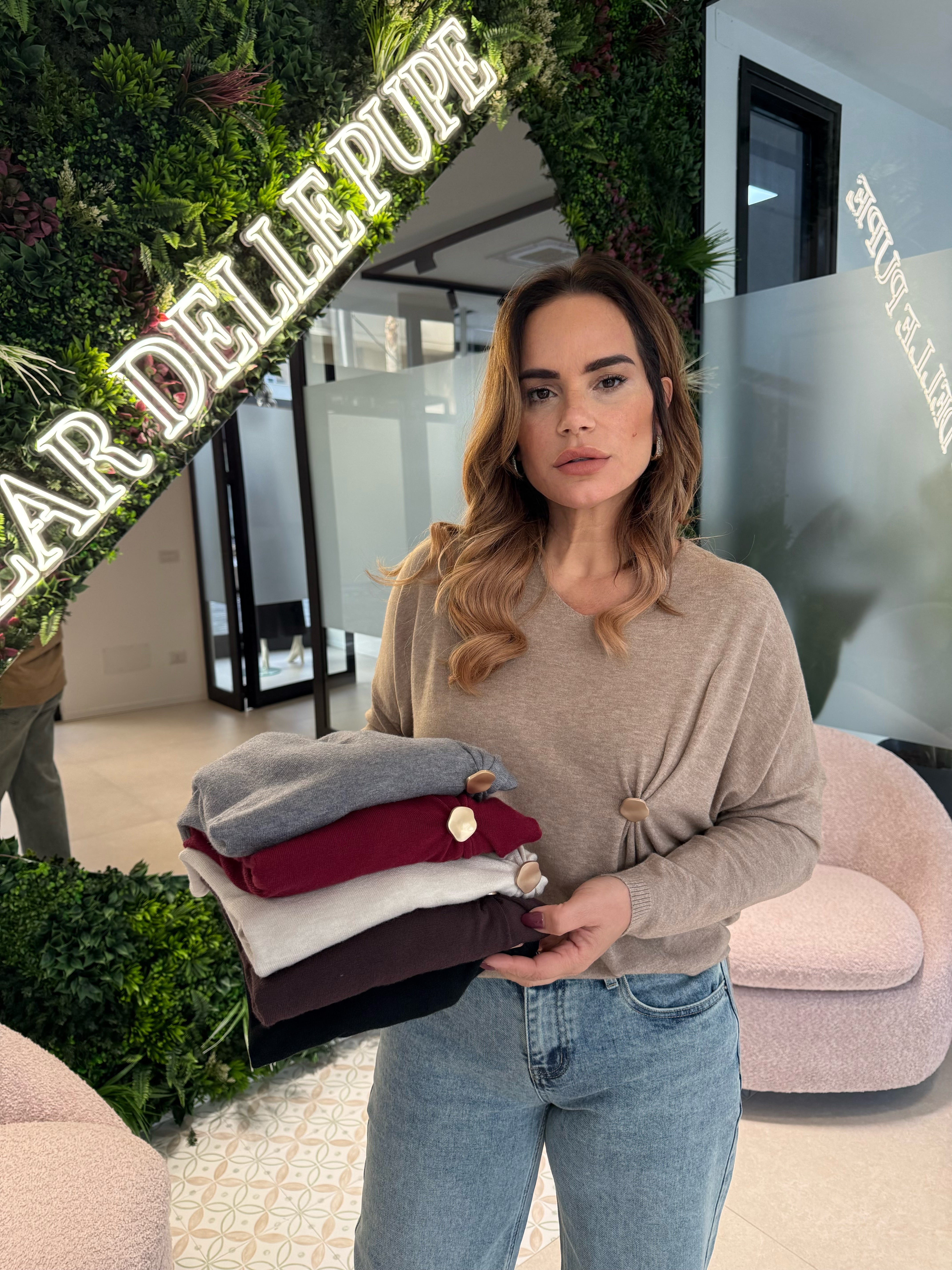 Pull con bottone Gold