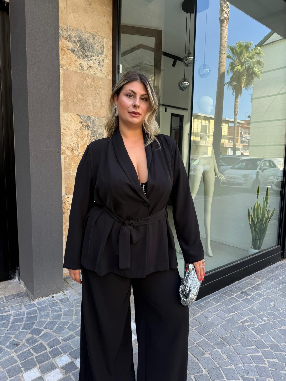 Tailleur con cintura curvy
