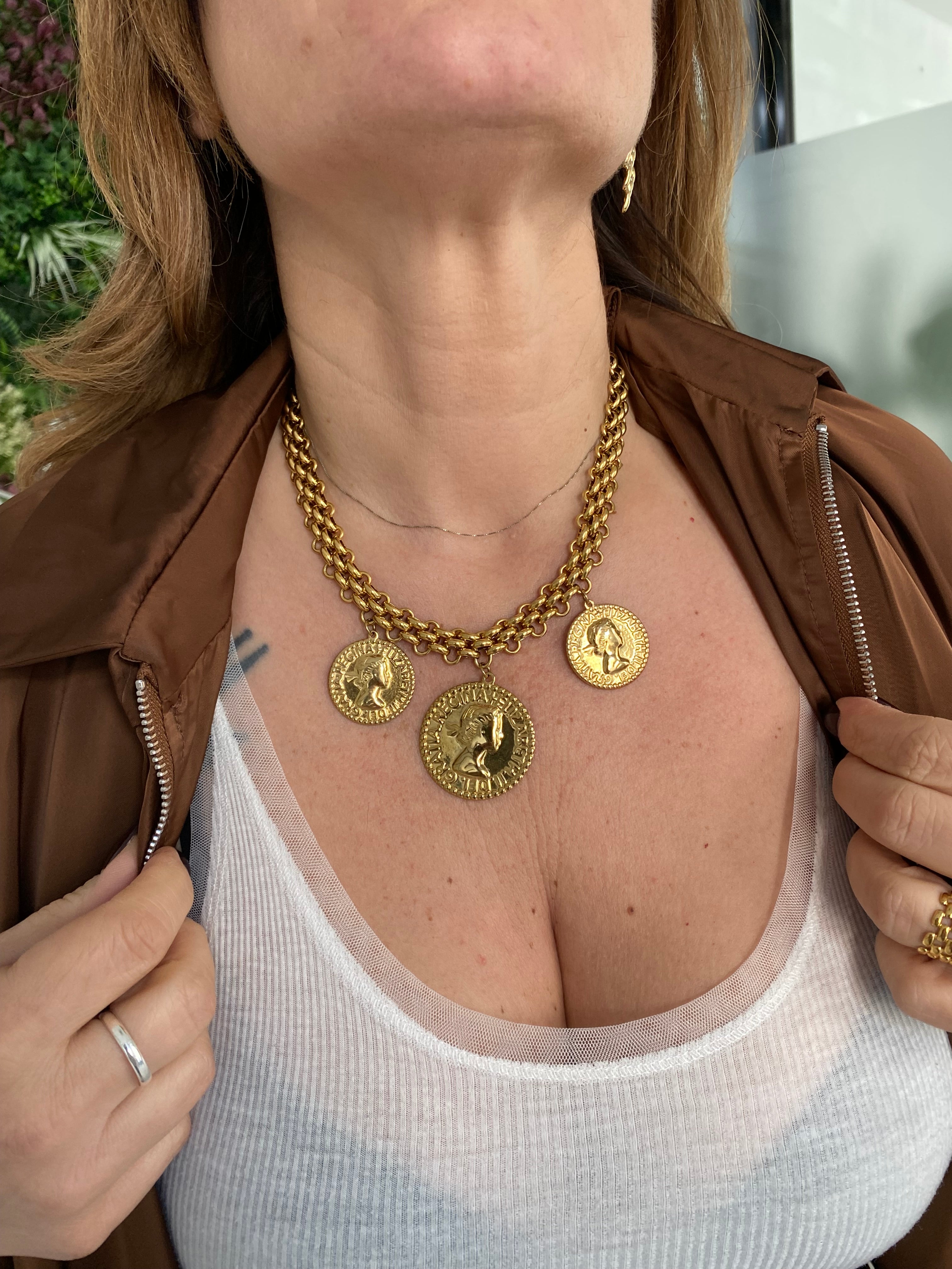 Collana con ciondolo moneta