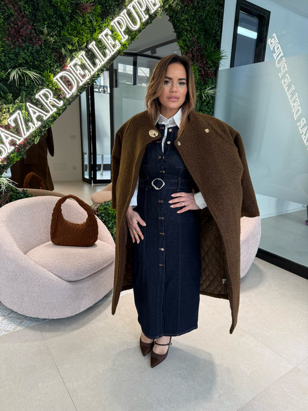 Cappotto boucle con dettaglio gold