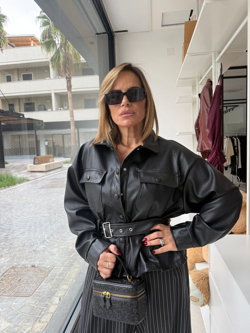 Giubbino con cintura in vita curvy