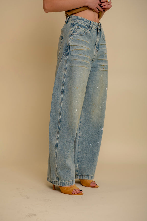Jeans ballon sabbiato con schizzi white