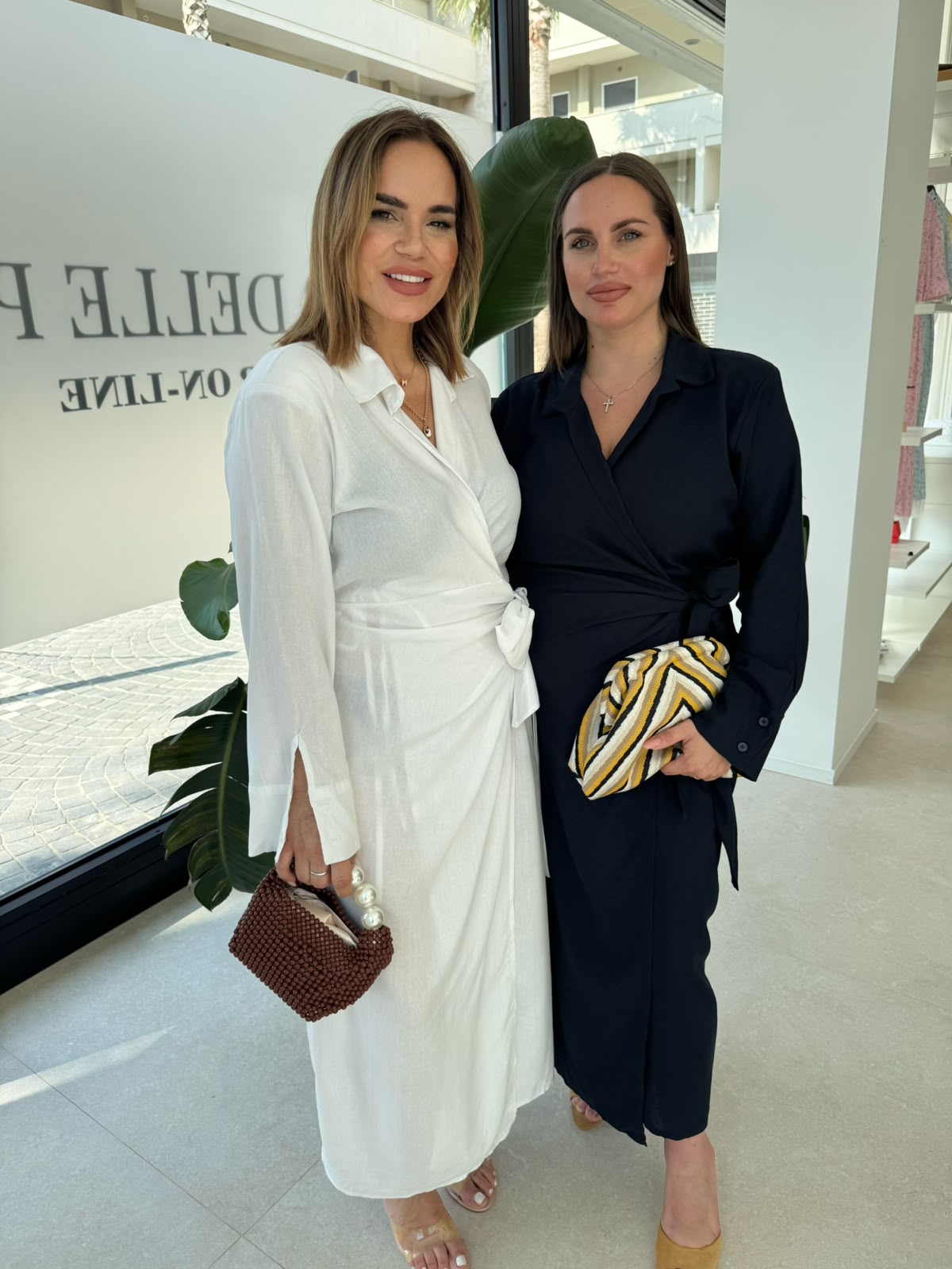 Abito portafoglio in lino curvy