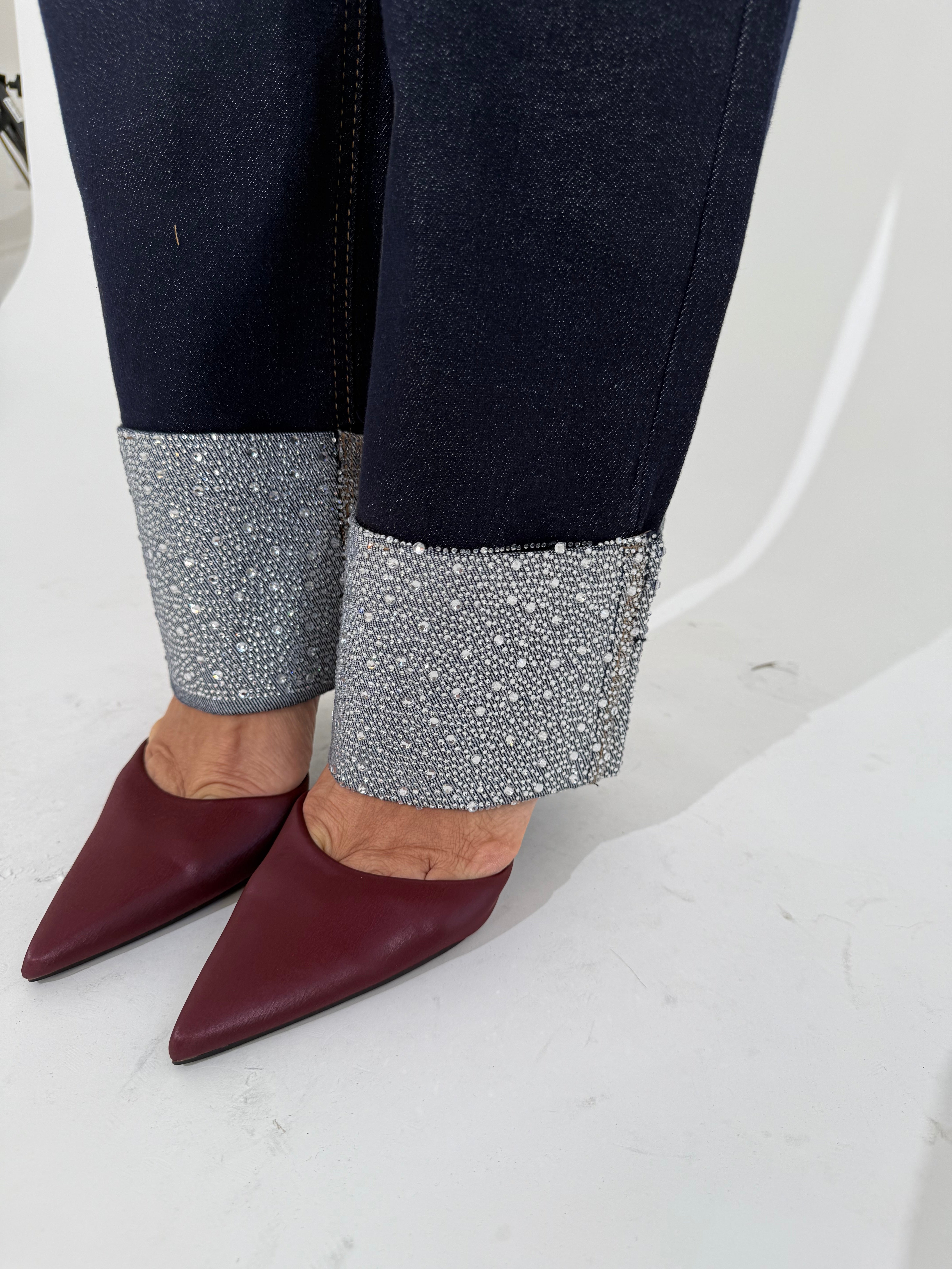 Jeans piegone strass