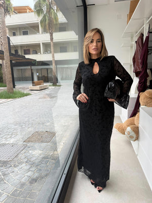 Abito con ricami curvy