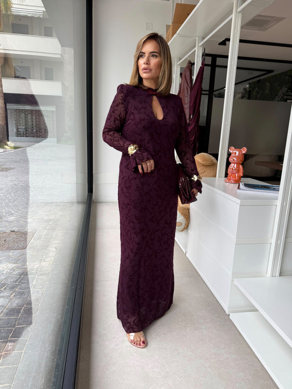 Abito con ricami curvy