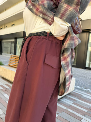 Pantalone con cravatta