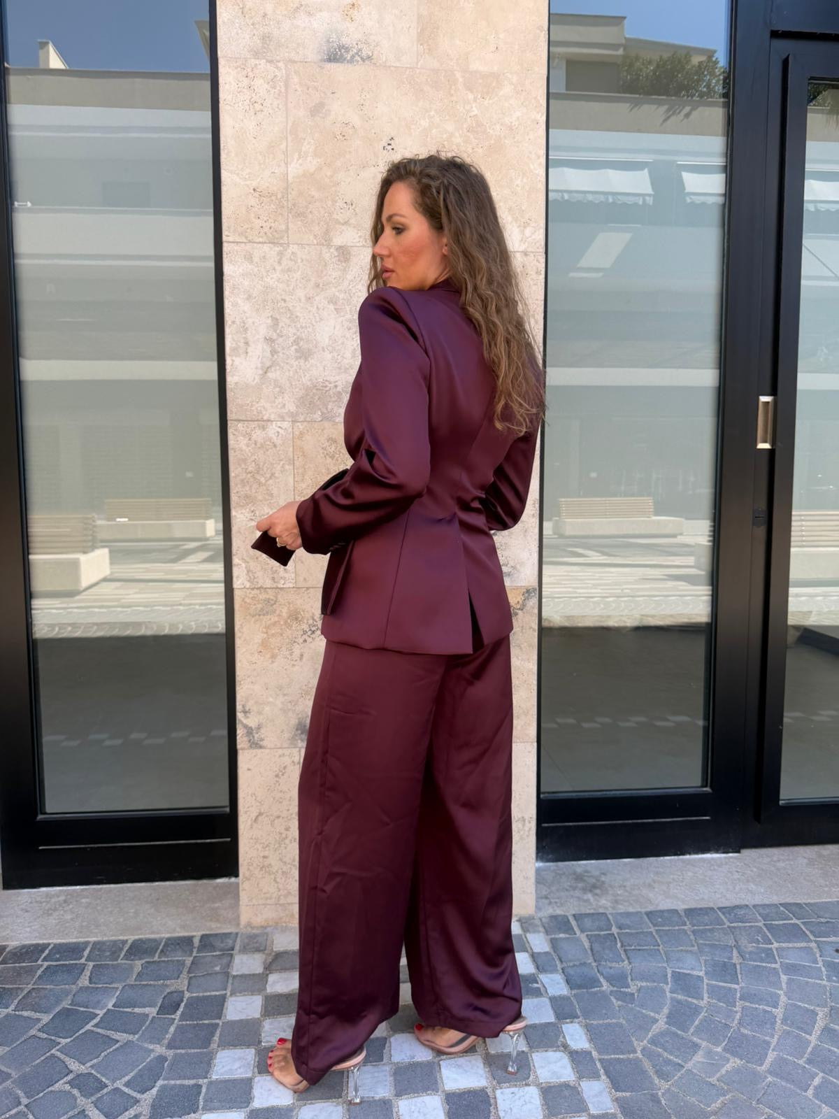 Tailleur in raso by Lumina