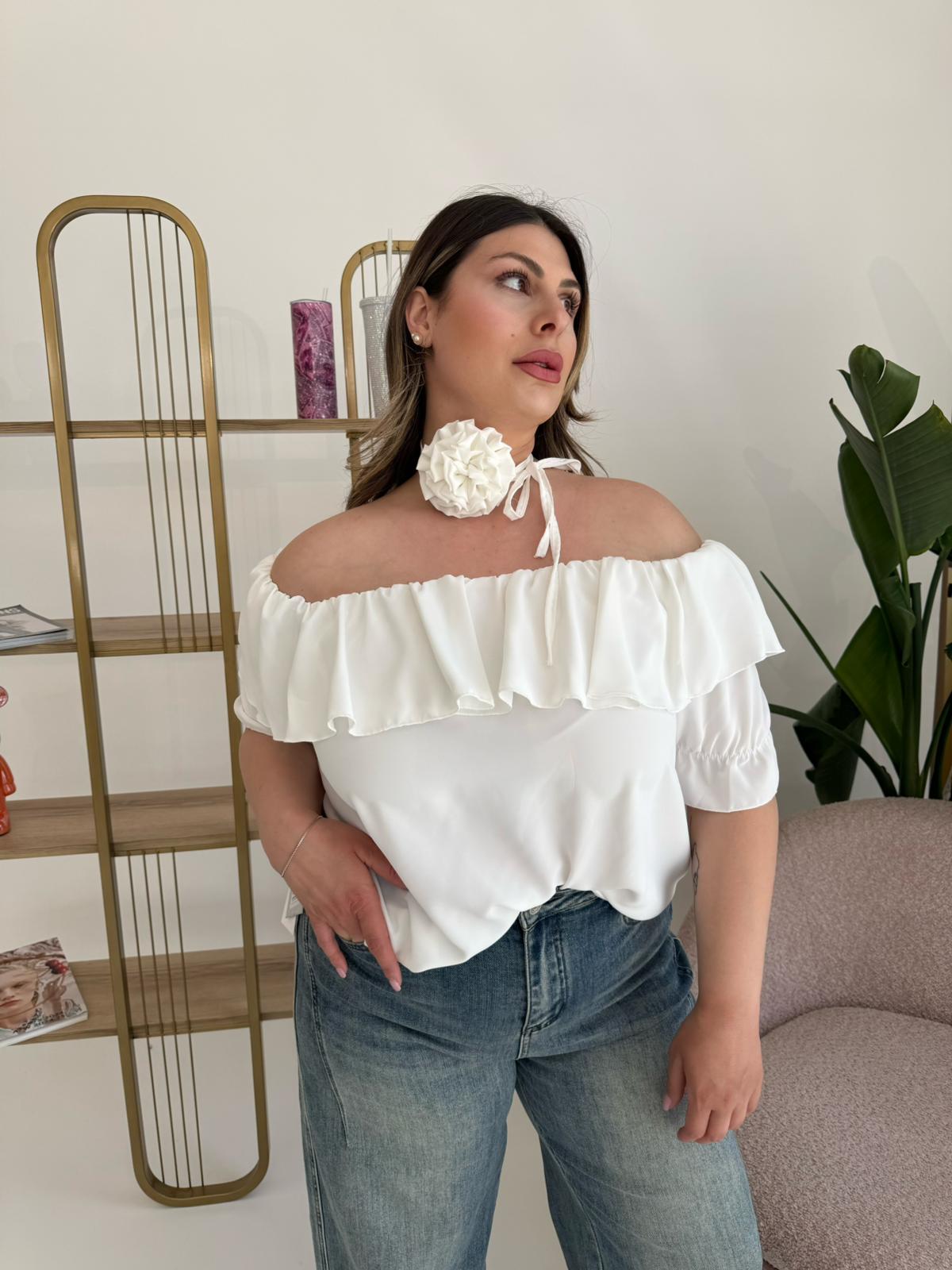Camicia voilant con fiore curvy