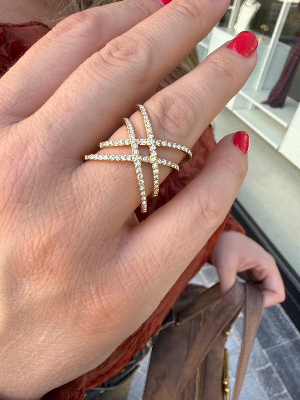 Anello incrocio strass
