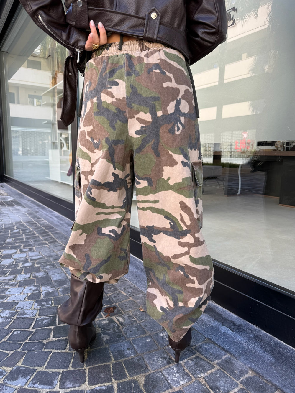 Pantalone con elastico mimetico