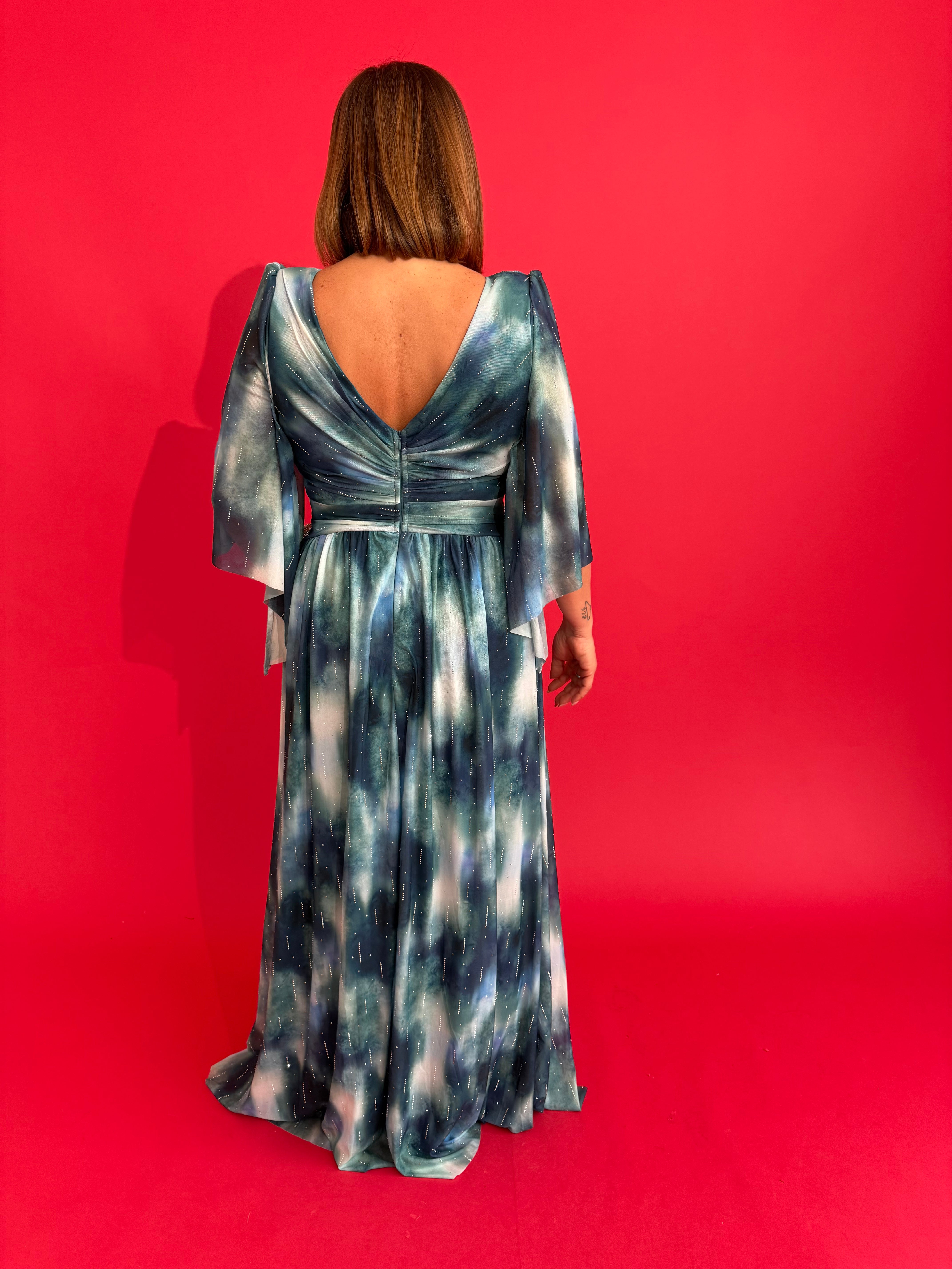 Abito cerimonia sfumato con strass curvy