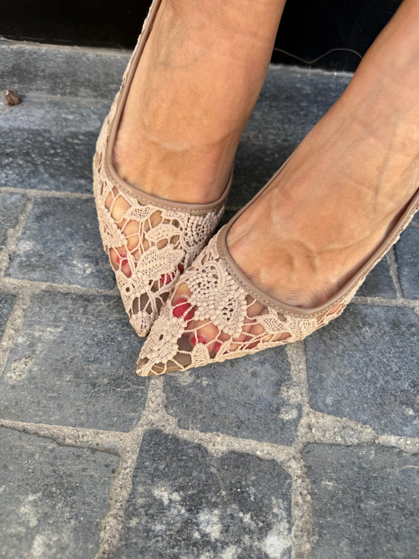 Décolleté in pizzo