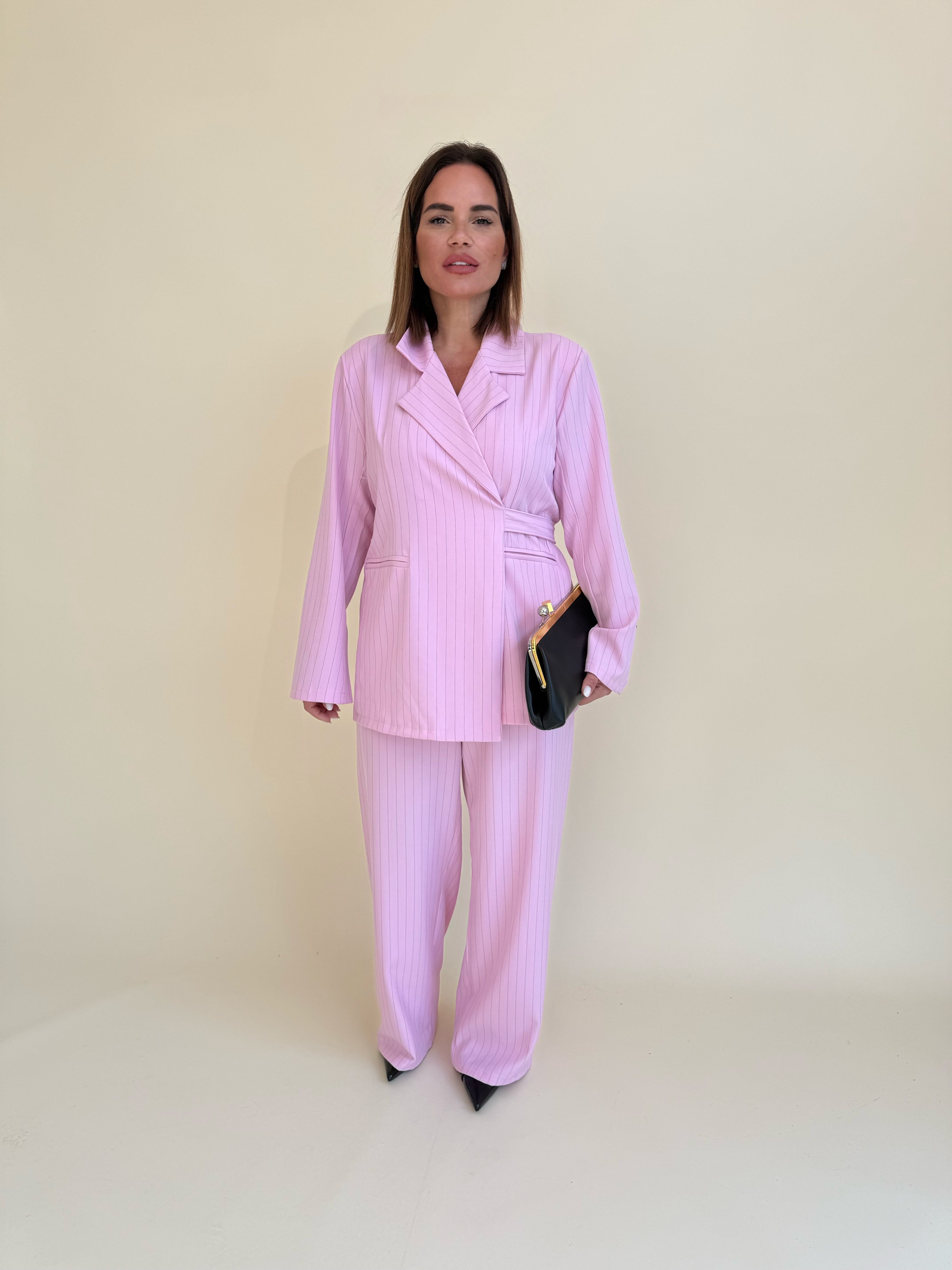 Tailleur gessato curvy