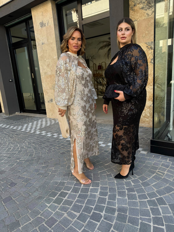 Abito con mantella paillettes curvy