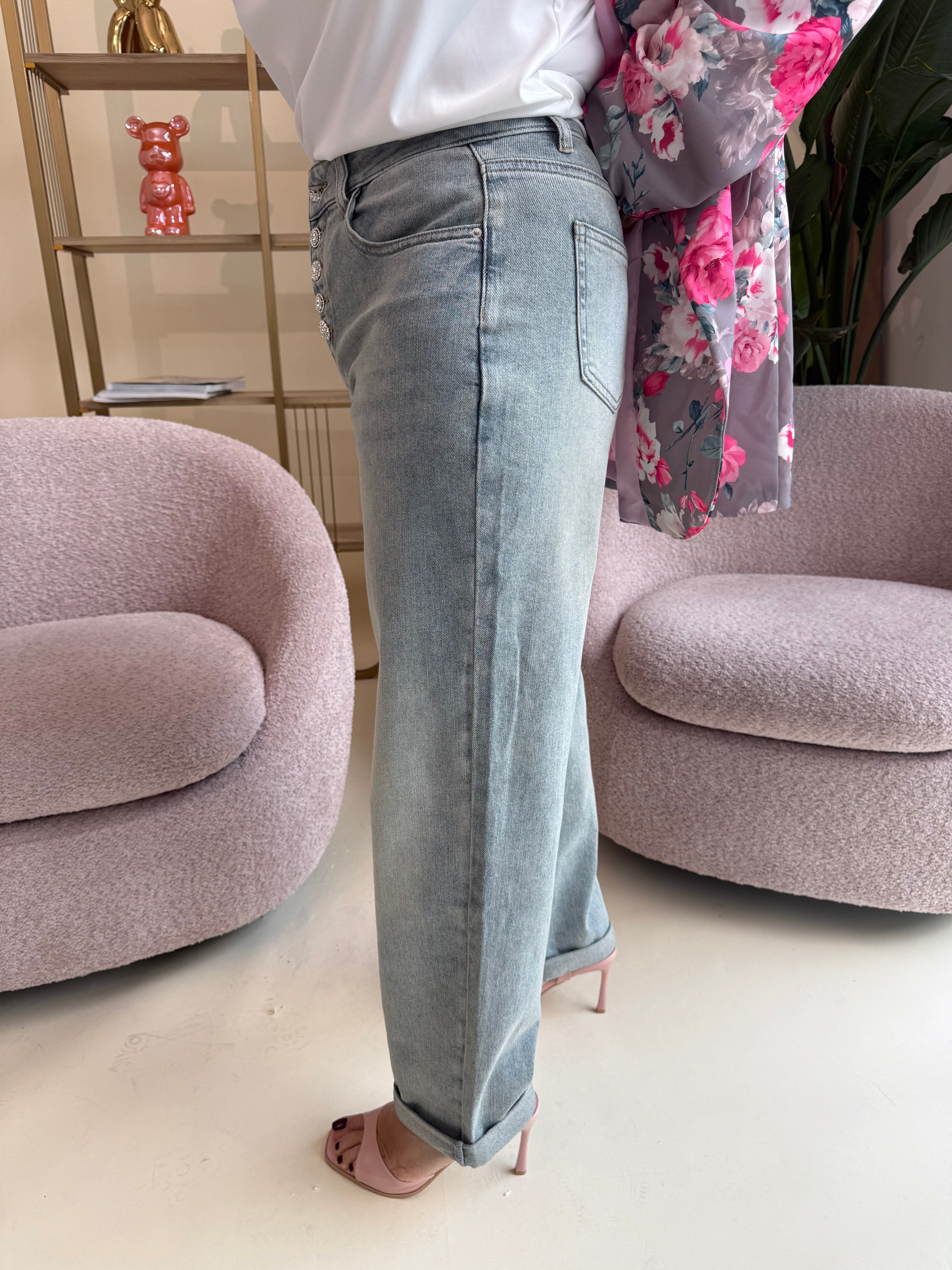 Jeans con bottoni gioiello curvy