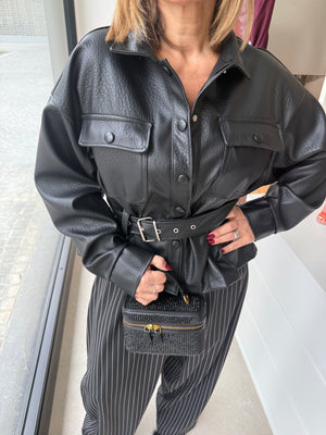 Giubbino con cintura in vita curvy