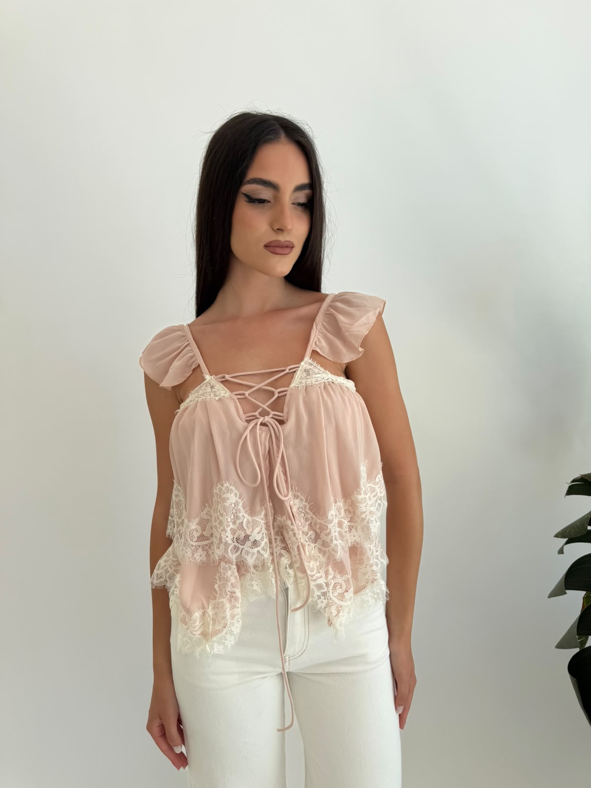 Top pizzo romantico