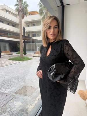 Abito con ricami curvy